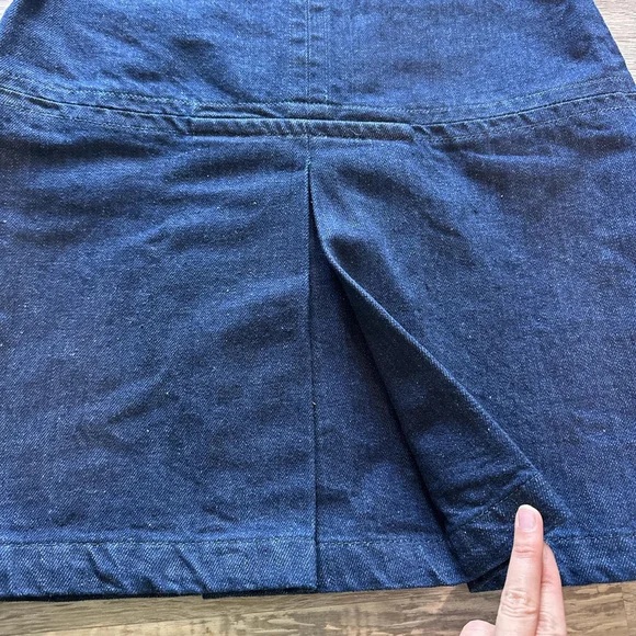 dresses - Picture 5 of 8